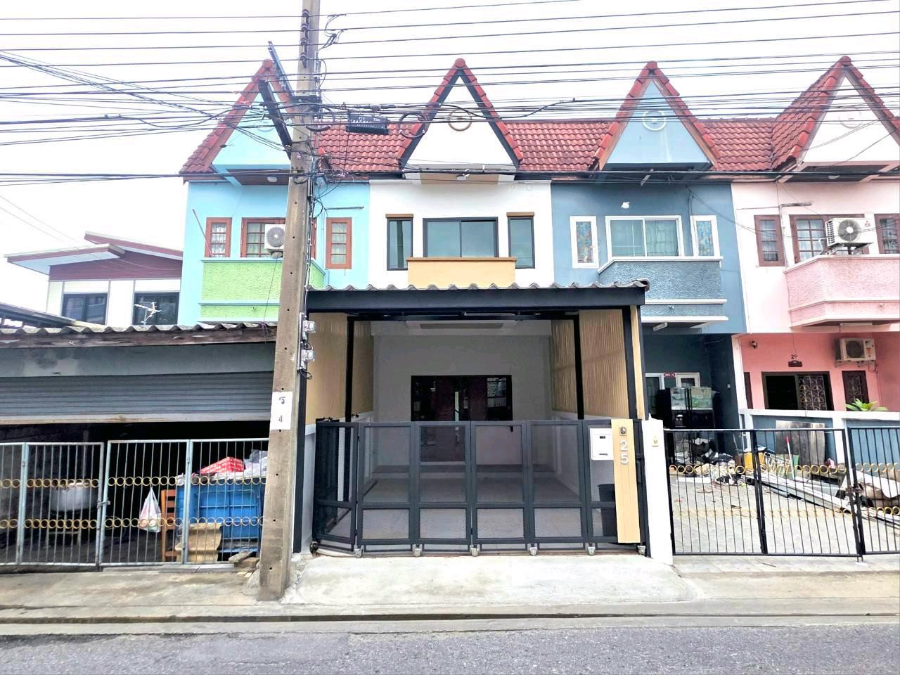 🏡ขาย ทาวน์เฮ้าส์ ซอย ประชาอุทิศ54 แยก6 ทำเลดี รีโนเวทใหม่ สวยพร้อมอยู่