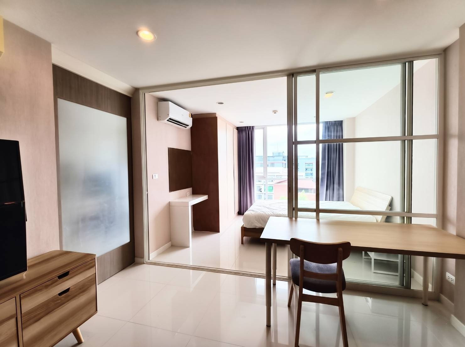 East facing room, high floor Fully furnished ⭐Elements Srinakarin (Elements Srinakarin) East facing room, high floor Fully furnished ⭐Elements Srinakarin (Elements Srinakarin)