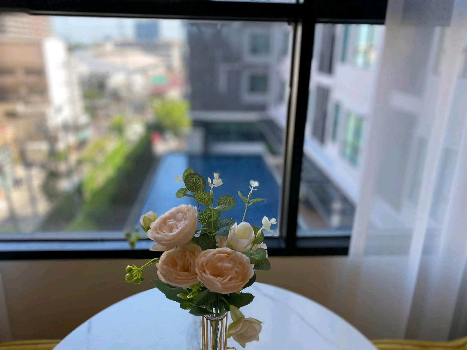 ให้เช่า] KNIGHTSBRIDGE COLLAGE RAMKHAMHAENGห้องใหม่ ตกแต่งสวย วิวดีที่สุดของชั้น! ☀️ ไม่โดนแดดตลอดวัน ห้องอยู่สบาย แสงกำลังดี เหมาะสำหรับคนที่ชอบห้องโปร่ง วิวสวย และต้องการความเป็นส่วนตัว 🏡✨  – รูปที่ 4