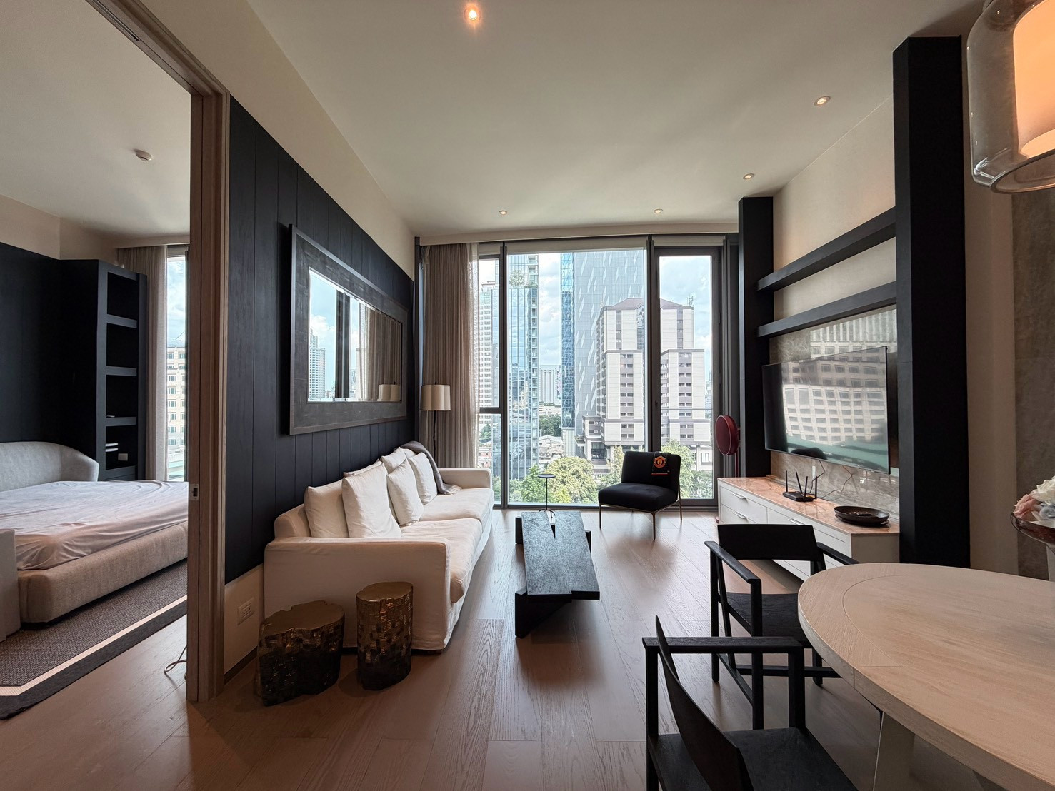 Hot Unit🔥 Resale, decorated room, fully furnished, cheapest in the project at Scope Langsuan. Interested 0655546998