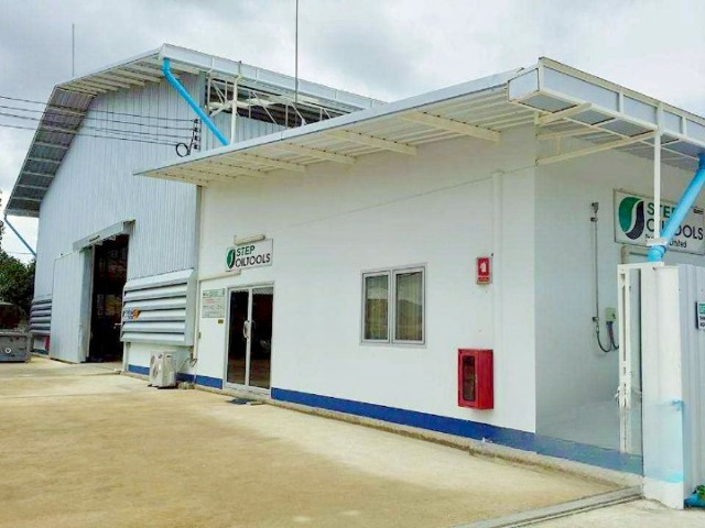 Warehouse with office space in Ban Chang KM 10 with total area 1,750 sq.m. or 437.5 sq.wa. Includes a 400 sq.m. factory building and 240 sq.m. office building with paved yard and parking. Near Sa Kaeo Fresh Market Intersection 950 m. and U- – รูปที่ 4