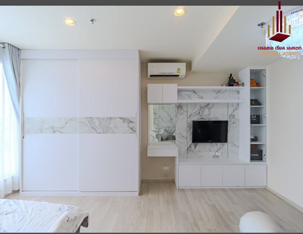 ✨ For Sale : Ideo Mobi Sukhumvit East point Condo ✨ 💰 Only 3,290,000 THB