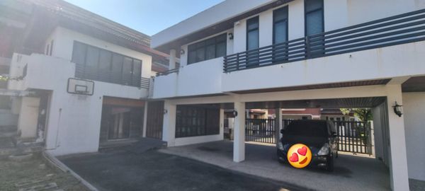 Benyapha Rajapruk / 5 Bedrooms (FOR SALE) EARK093