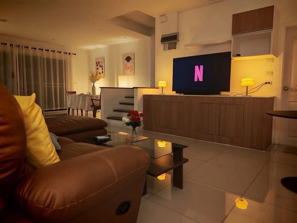 🏡 Urban Sathorn | ทาวน์โฮมหลังมุม ขนาดใหญ่ 🐱🐶 เลี้ยงสัตว์ได้ พร้อมเข้าอยู่ ✨