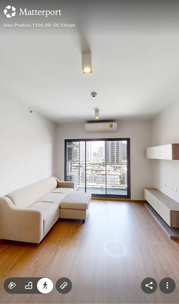 Urgent Ideo Phahon Chatuchak, room in good condition, with furniture, 2bed 2bth 58.33sq.m. Price 7.69mb. including all expenses, call 0957615782