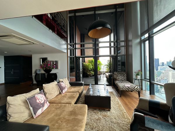 	All Seasons Mansion	ห้อง เพนท์เฮ้าส์ 5 ห้องนอน  6 ห้องน้ำ  ชั้น 30+
