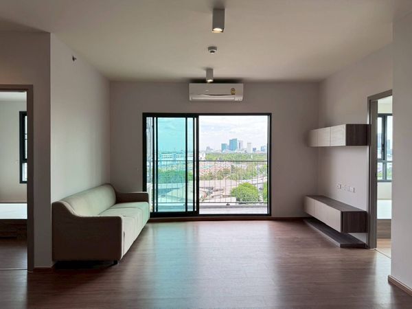 Hot price with furniture ideo Phahon Chatuchak 2br 2bth 69.45sq.m. Free transfer fee, only 9.19mb. Tel. 0957615782