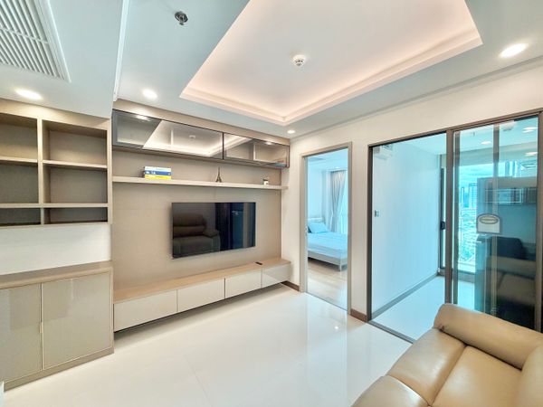 Supalai Oriental Sukhumvit 39, 1-bed room, fully furnished, new room, no one has ever lived in before.