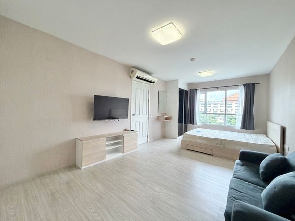 For sale: Aspire Sathorn Taksin, Brick Zone, pool and garden view, 28.24 sq m., near BTS Wutthakat, only 1.49 million baht.