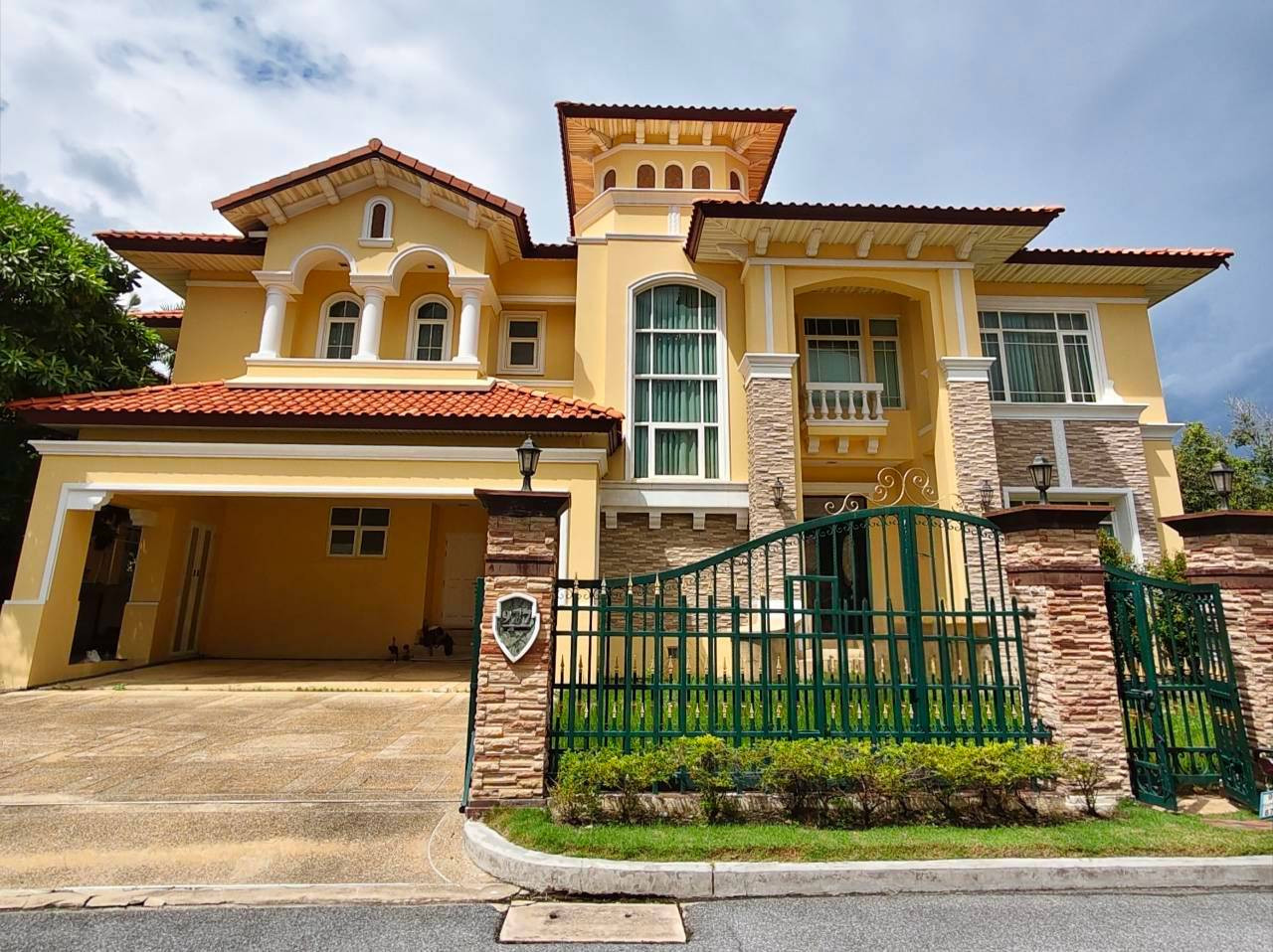 🌈บ้านหรู หลังใหญ่อลังการ🚩ในราคาสุดคุ้มที่คุณต้องรีบจับจอง เดอะแกรนด์พระราม2 ไอแลนด์<ISLAND>