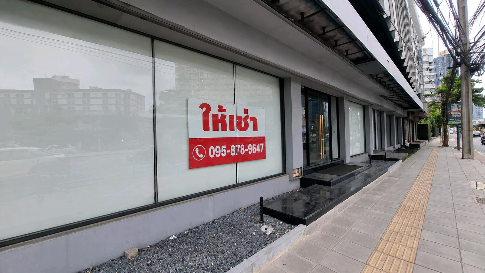 ให้เช่าอาคาร Stand Alone | Showroom + Head Office | ดินแดง–อนุสาวรีย์ชัยสมรภูมิ กรุงเทพฯ – รูปที่ 3