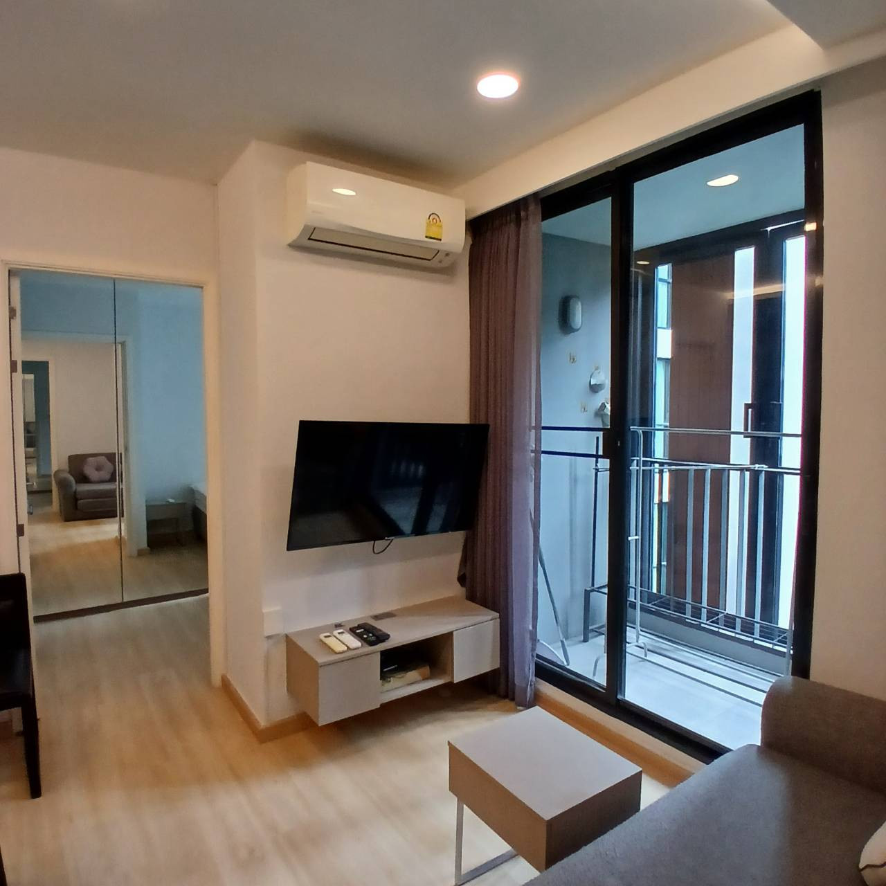Flash Deal (ต่อรองได้) ห้องชั้น 6 Vtara Sukhumvit 36 ใจดี มีหลายห้องทั้ง 1 และ 2 นอน ทักมาสอบถามได้ – รูปที่ 3