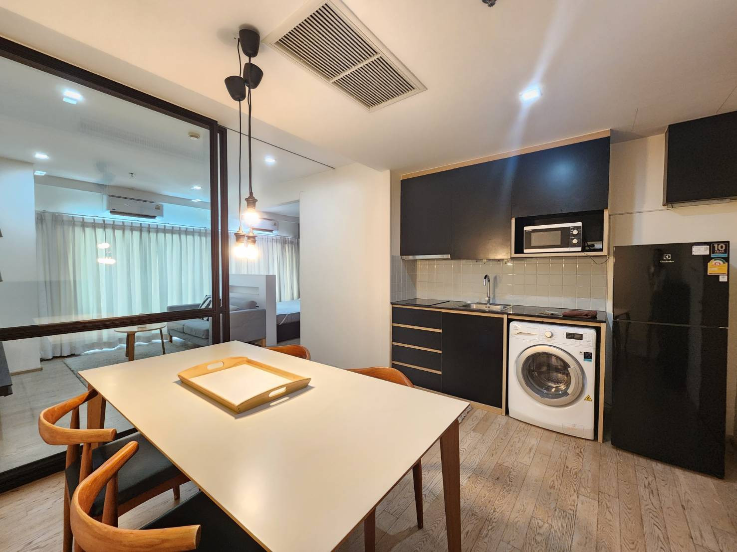 For rent!! Condo Noble Remix (Noble Remix) Condo near BTS Thonglor, convenient living.