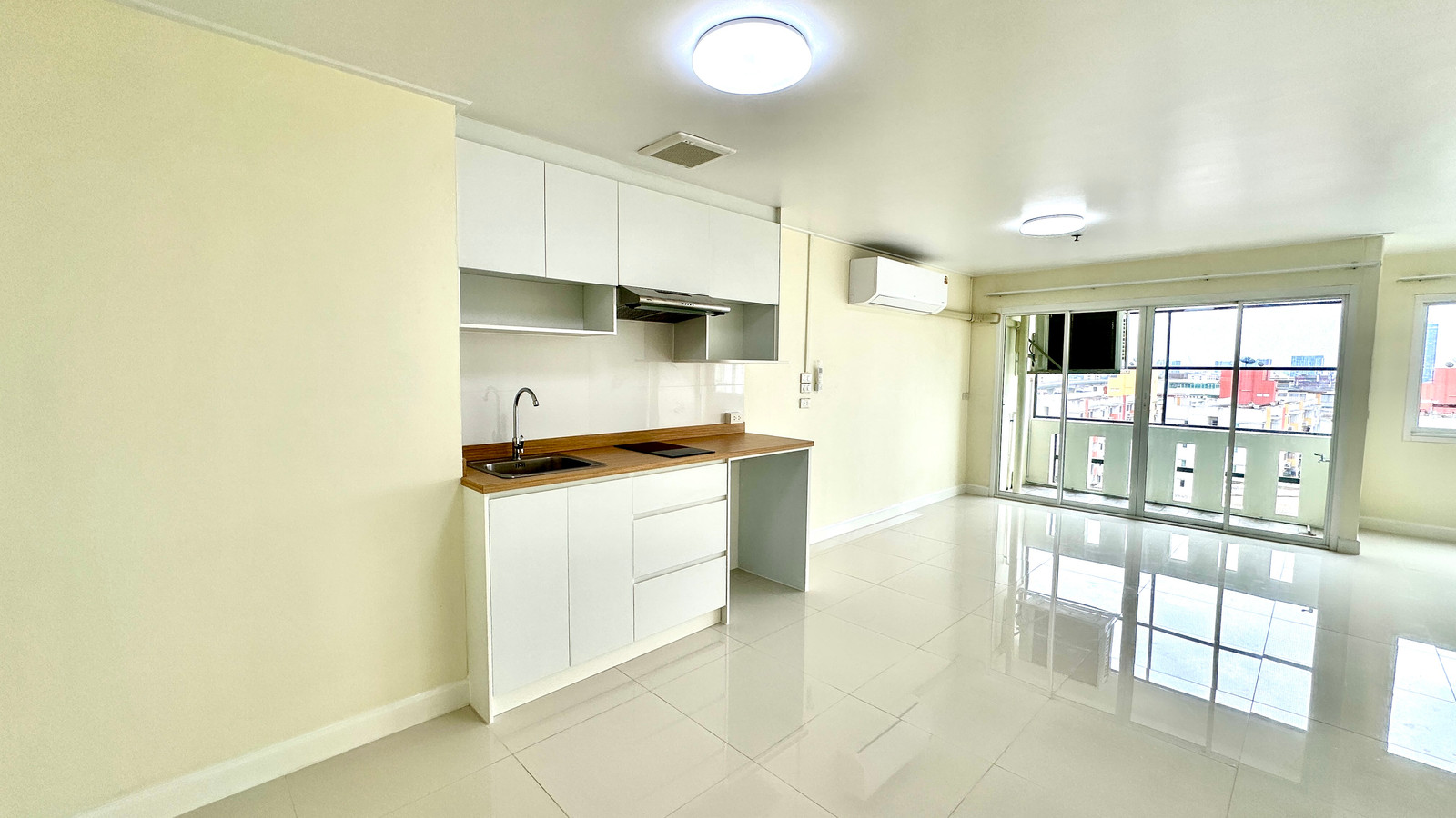 ✨🔥Urgent Sale! Commonwealth Pinklao | Studio | 45.72 sq.m. | 8th Floor | THB 2.1 Million🔥✨