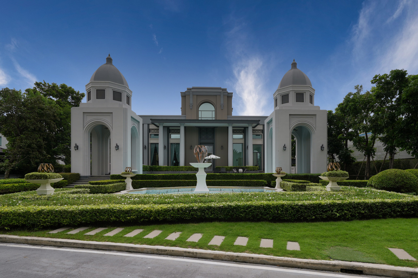 Special Deal! Luxury house in the Bangna, THE GRAND LUX Bangna-Suan Luang, area 120 sq m, very new condition! Special Deal! Luxury house in the Bangna, THE GRAND LUX Bangna-Suan Luang, area 120 sq m, very new condition!