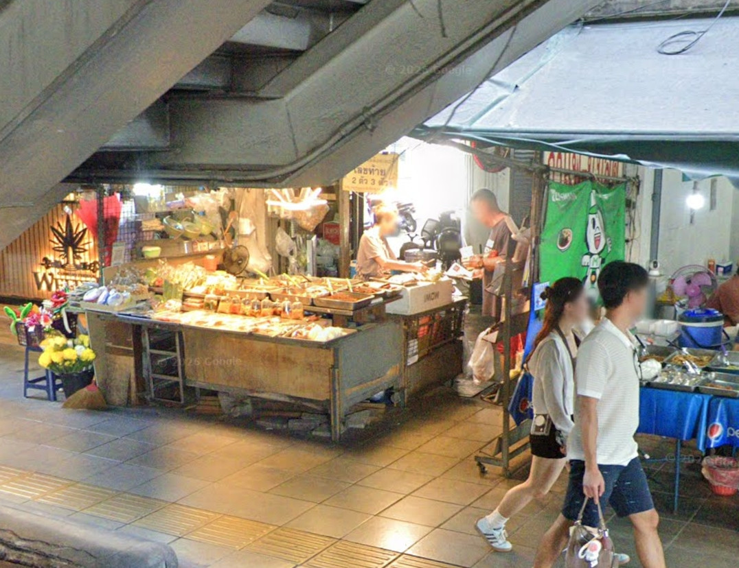 ให้เช่าที่ดินติดทางลงรถไฟฟ้าBTS สถานีทองหล่อ ให้เช่าที่ดินติดทางลงรถไฟฟ้าBTS สถานีทองหล่อ