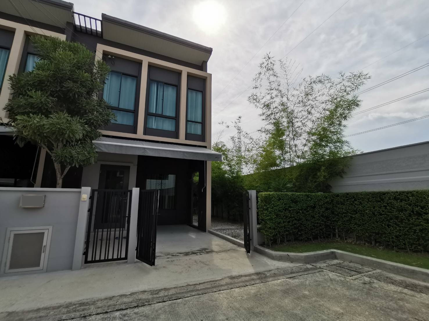 Pleno Sukhumvit - Bangna / 3 Bedrooms (SALE WITH TENANT), Pleno Sukhumvit - Bangna / 3 Bedrooms (SALE WITH TENANT) DA070 Pleno Sukhumvit - Bangna / 3 Bedrooms (SALE WITH TENANT), Pleno Sukhumvit - Bangna / 3 Bedrooms (SALE WITH TENANT) DA070