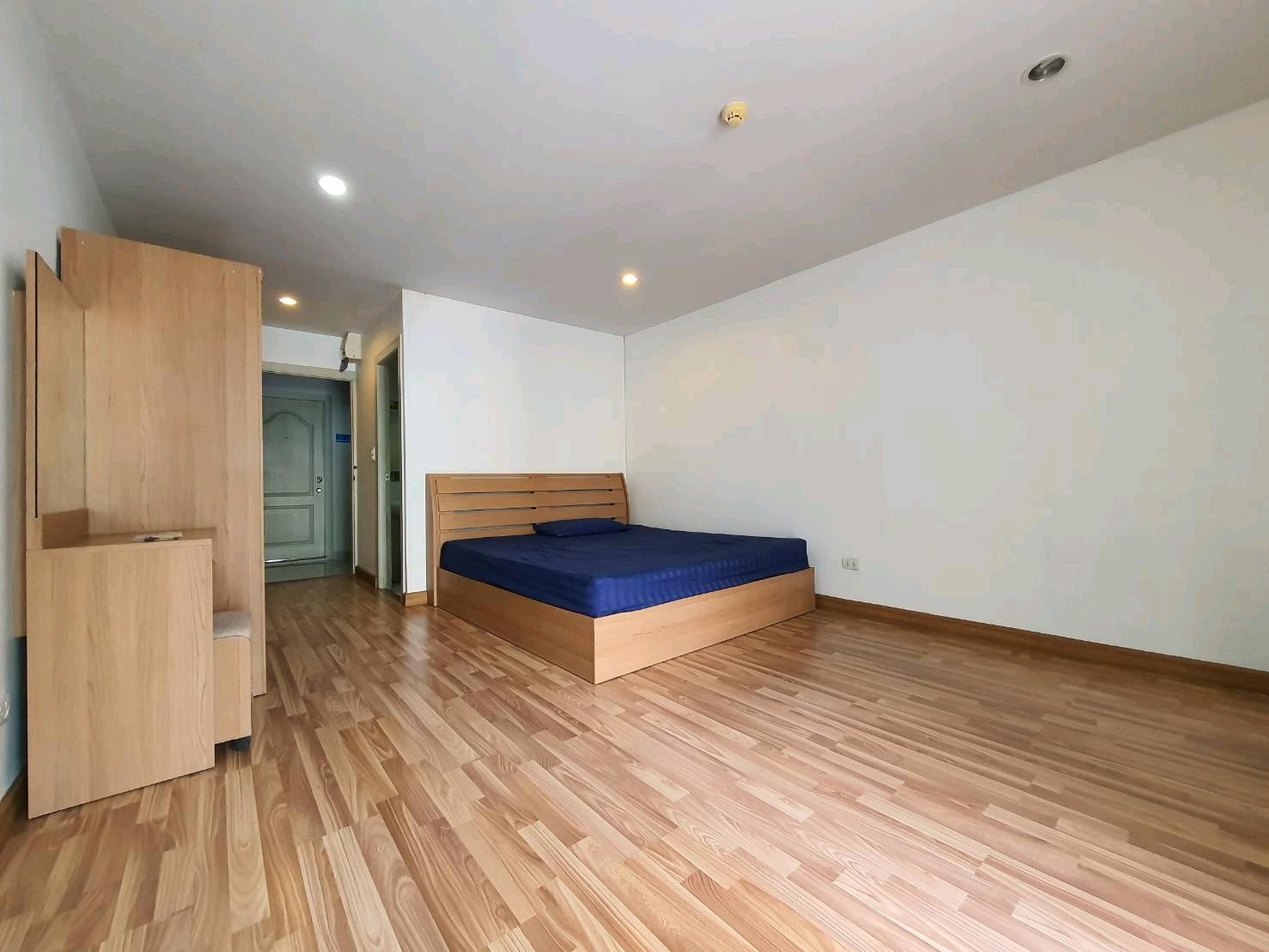 ขาย You Condo ห้องใหญ่ 30 ตรม ใกล้ BTS เสนานิคม ใกล้ ม.เกษตร บางเขน ถูกที่สุด