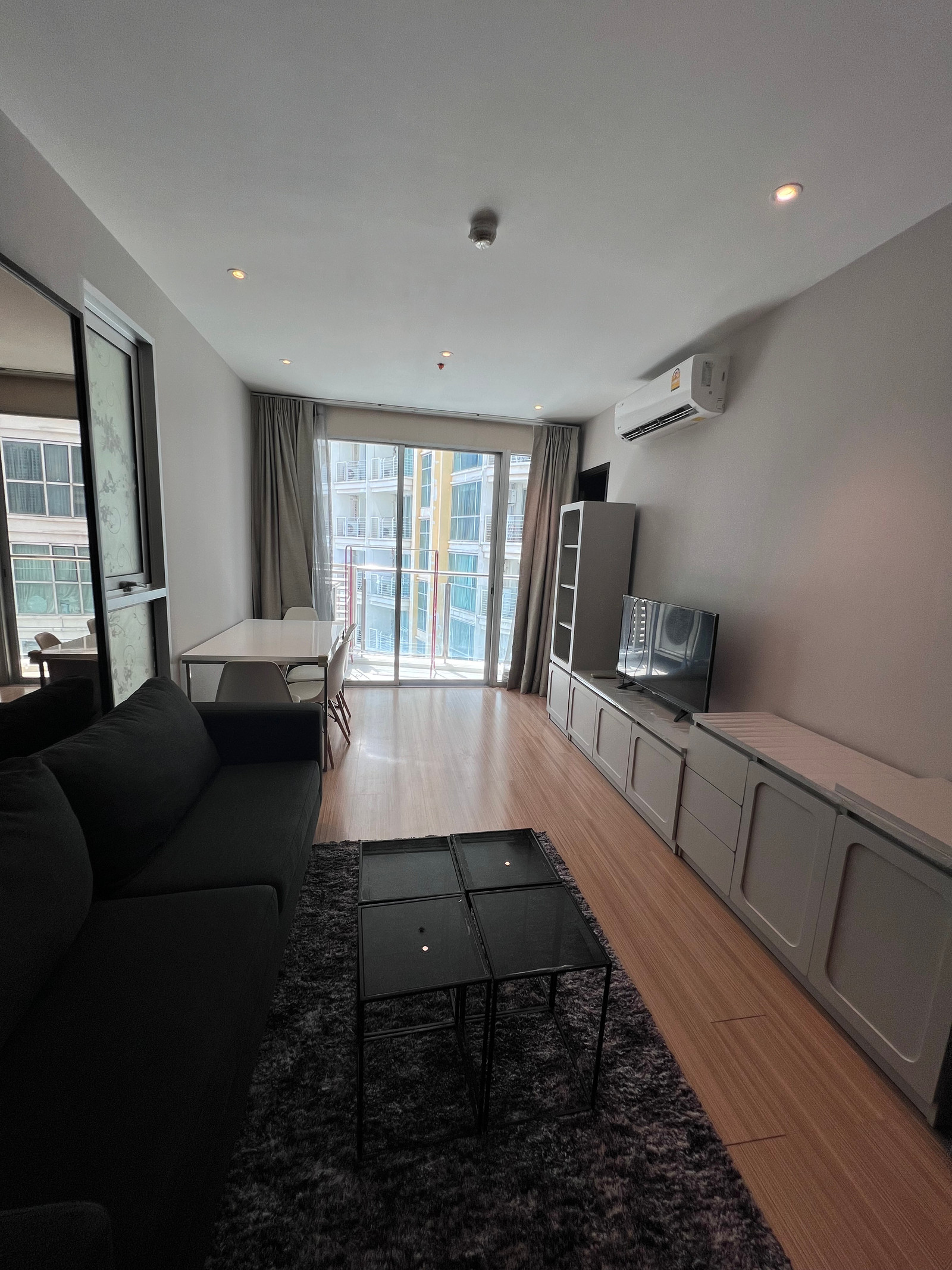 [For Rent] Sky Walk Residences | 1 bedroom, 1 bathroom *Ready to move in
