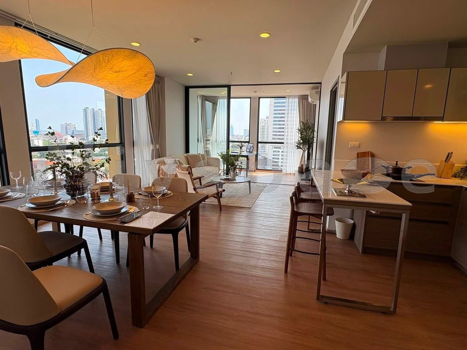▚ L0FC49ツ FOR RENT: The Issara Sathorn 2 Bed 2 Bath 90sqm Beautifully Decorated High Floor Unblocked View Cool Facing✨ ▚ L0FC49ツ FOR RENT: The Issara Sathorn 2 Bed 2 Bath 90sqm Beautifully Decorated High Floor Unblocked View Cool Facing✨