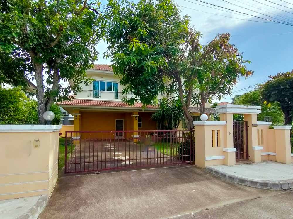 บ้าน 2 ชั้นให้เช่า ติดป่าดอยสุเทพ วิวภูเขา | น้ำแพร่ หางดง เชียงใหม่ **บ้านในโครงการหรู • ฟังก์ชันครบ • เฟอร์นิเจอร์ครบ • มีส่วนกลาง บ้าน 2 ชั้นให้เช่า ติดป่าดอยสุเทพ วิวภูเขา | น้ำแพร่ หางดง เชียงใหม่ **บ้านในโครงการหรู • ฟังก์ชันครบ • เฟอร์นิเจอร์ครบ • มีส่วนกลาง