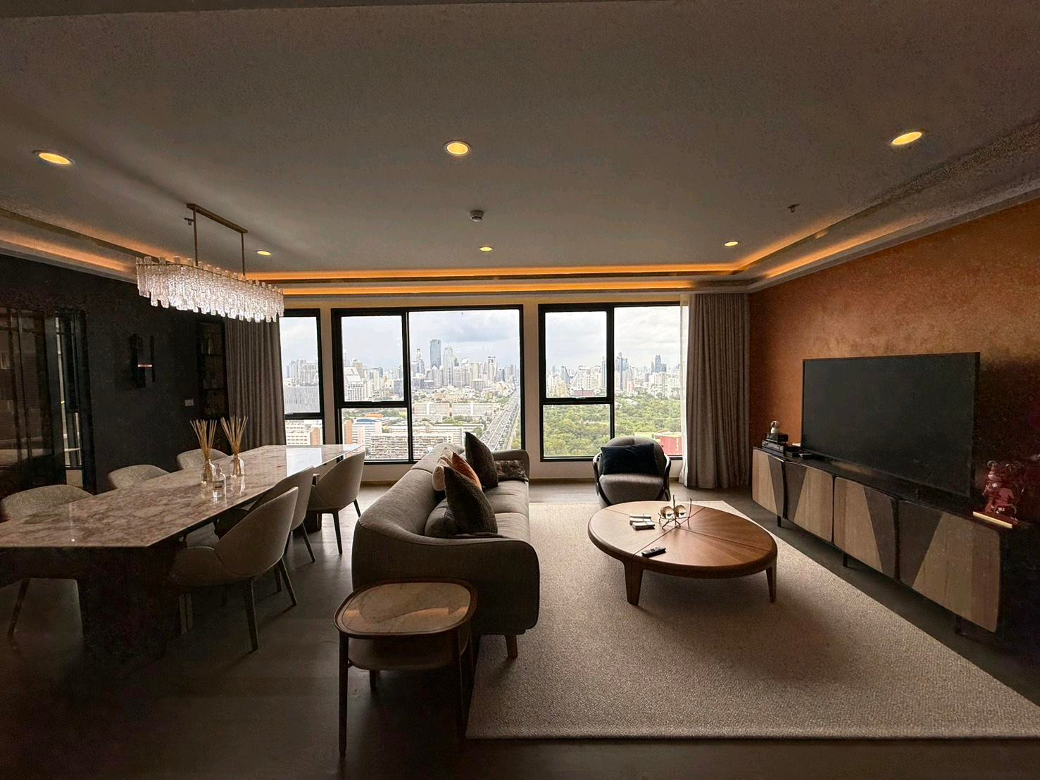 Coco Parc : Coco Park, Bangkok 1150 1150 Rama IV Road, Khlong Toei, Bangkok 3 bedrooms, 4 bathrooms, 1 maid, 252 sq m., 32nd floor, Benjakiti Park view. – รูปที่ 2