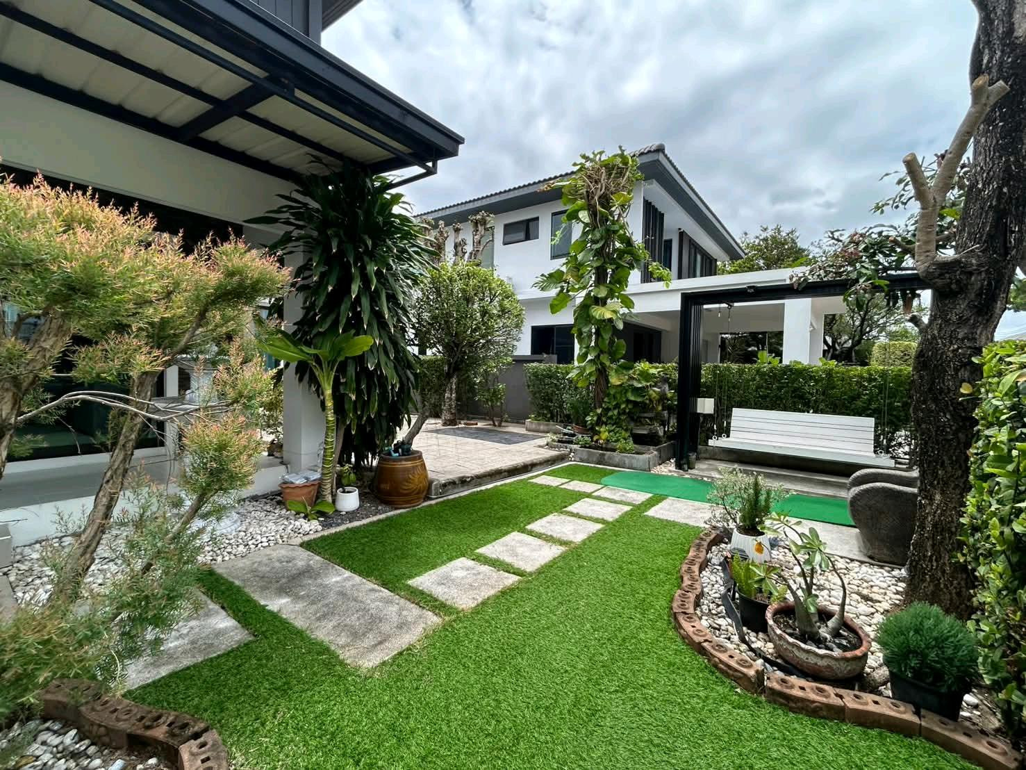 ✨เดี่ยวหรู ทำเลดี ใกล้ MEGA บางนา — บ้านกว้าง 5 ห้องนอน พร้อมเฟอร์นิเจอร์และแอร์ครบ – รูปที่ 2