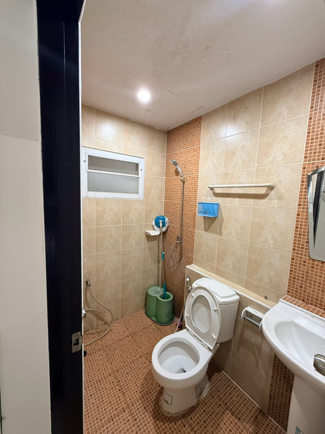 Townhome for sale, good location Behind the corner next to the garden! Pisan Village Phase 11/1 (Soi Tha Kham 23) – รูปที่ 3
