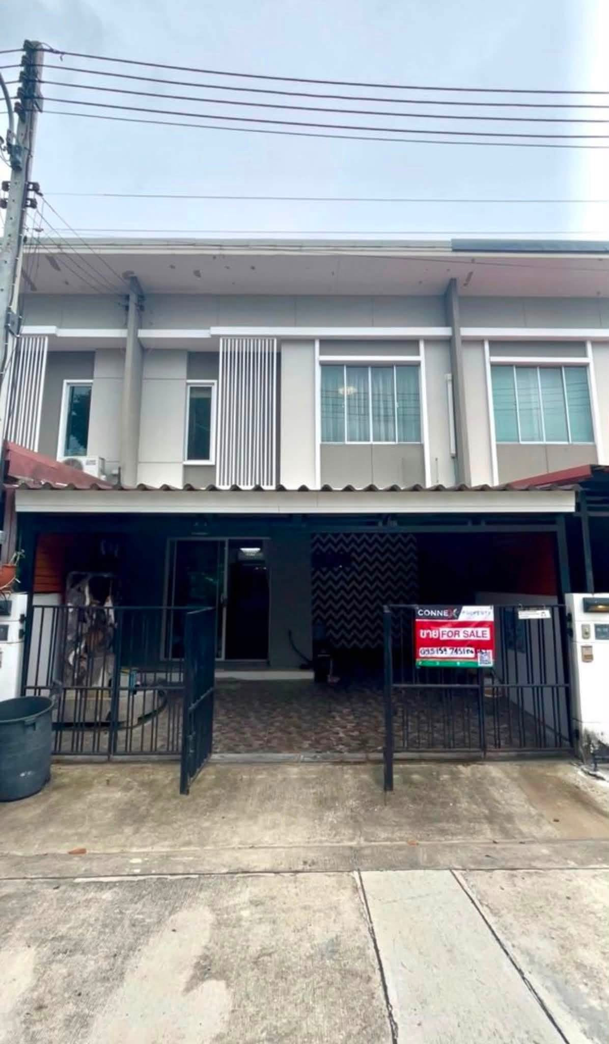 ขายทาวน์โฮมทำเลเหมาะกับการลงทุนซื้อไว้ทำบ้านเช่า หรือ อยู่เองก็อุ่นใจเหมือนได้บ้านใหม่มือ1 ขายทาวน์โฮมทำเลเหมาะกับการลงทุนซื้อไว้ทำบ้านเช่า หรือ อยู่เองก็อุ่นใจเหมือนได้บ้านใหม่มือ1