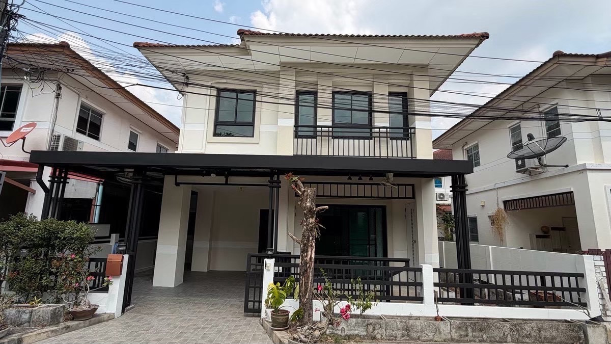 For rent, Baan Prompat 1, fully furnished, 5 air conditioners, good condition, near Sathit Phatthana School. For rent, Baan Prompat 1, fully furnished, 5 air conditioners, good condition, near Sathit Phatthana School.