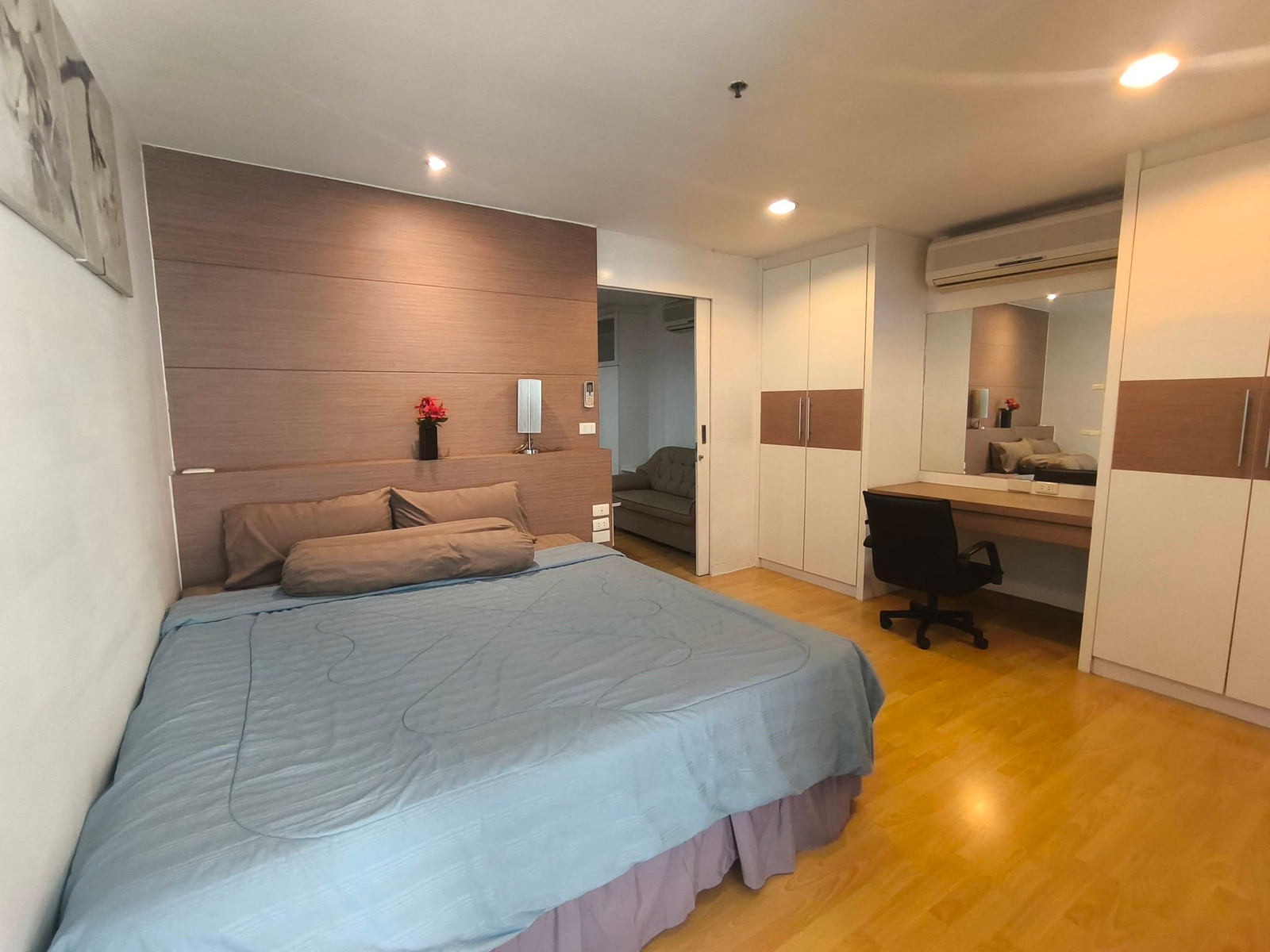 (Code S5758) Condo for sale, Serene Place Sukhumvit 24 project: Serene Place Sukhumvit 24