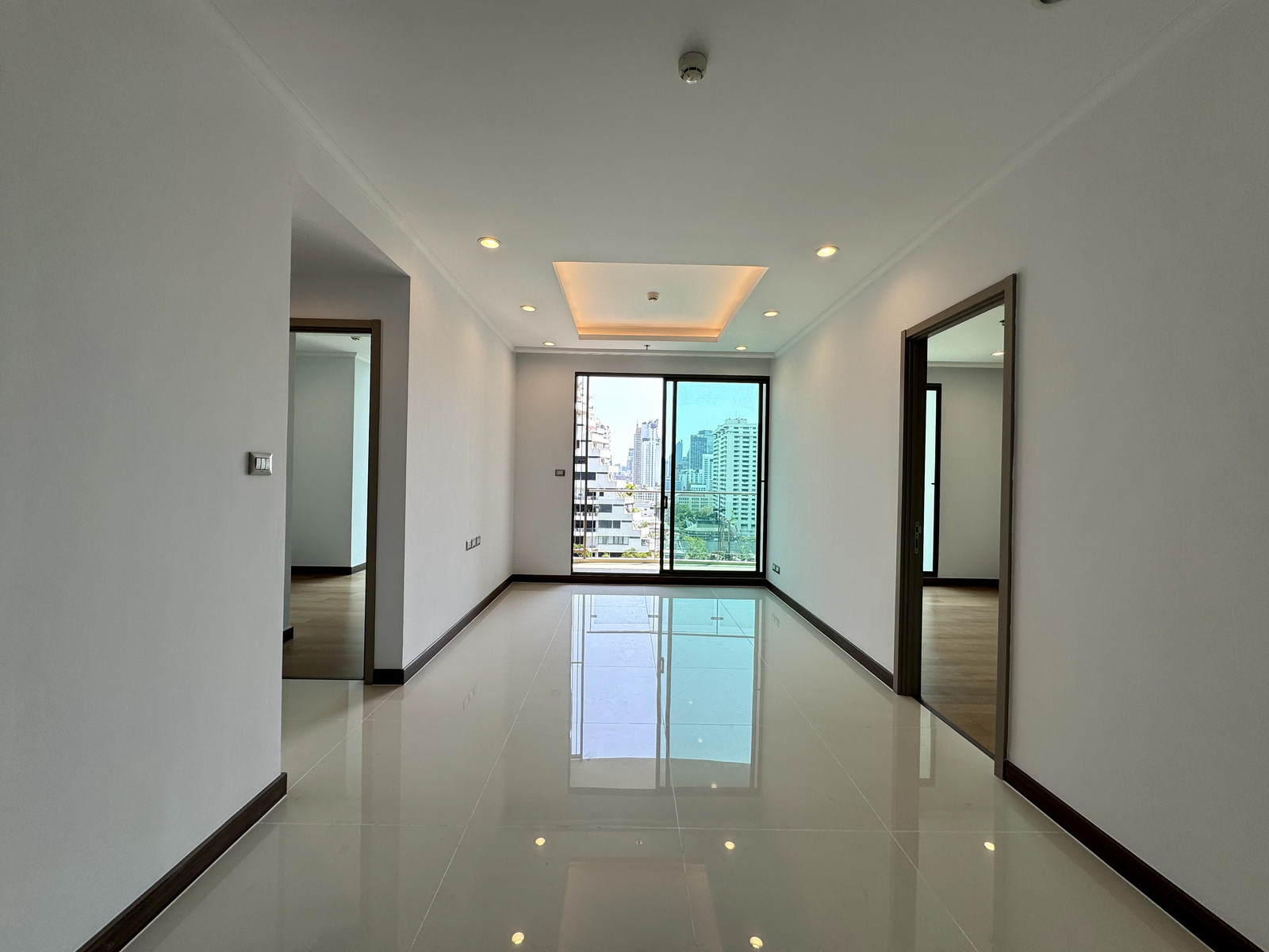 ขายด่วน Supalai Oriental Sukhumvit 39 : ศุภาลัย โอเรียนทัล สุขุมวิท 39 2นอน2น้ำ BTSพร้อมพงษ์ MRTเพชรบุรี นัดดูห้องจริงได้ทุกวัน โทรเลย:095-889-4978