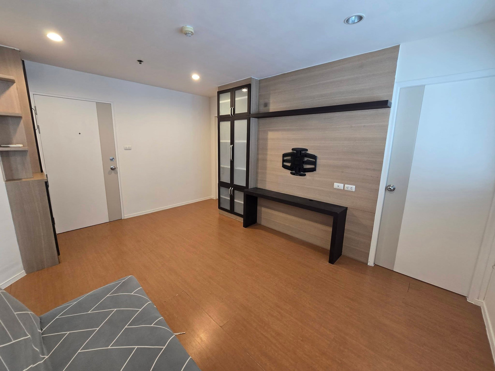 K-7145 🔥🔥 Big room, 2 bedrooms, installments cheaper than renting, for sale!! Condo LPN Mega Bangna, ready to move in, good location, next to Bangna-Trad Road, near mega&Ikea Bangna. K-7145 🔥🔥 Big room, 2 bedrooms, installments cheaper than renting, for sale!! Condo LPN Mega Bangna, ready to move in, good location, next to Bangna-Trad Road, near mega&Ikea Bangna.