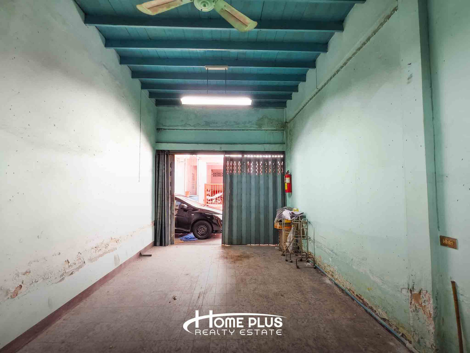 🏢 ขายด่วน อาคารพาณิชย์ 3 ชั้น 2 คูหา ทำเลทองใจกลางสาทร–สีลม – รูปที่ 3