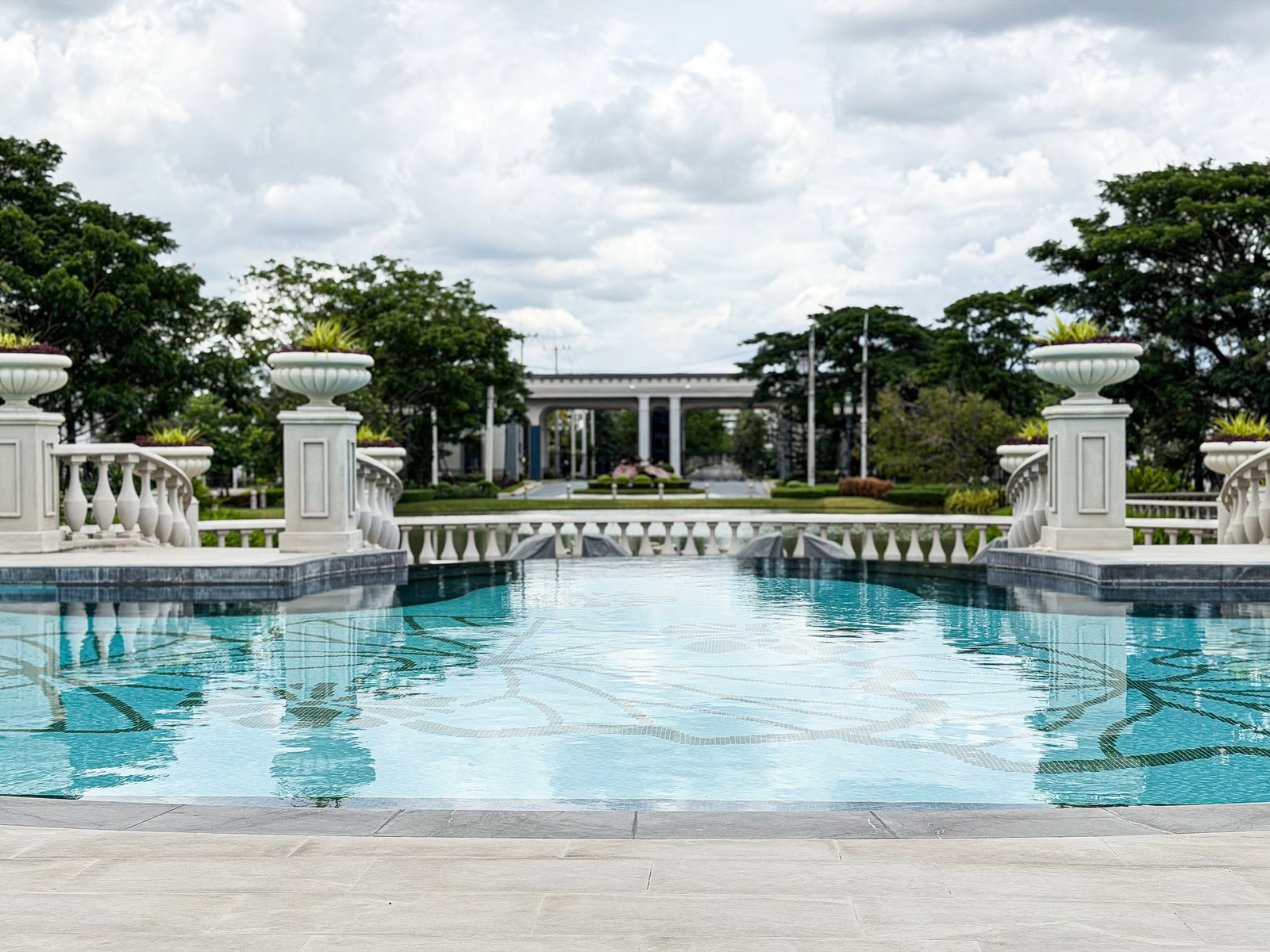 ให้เช่า บ้านเศรษฐสิริ ดอนเมือง บนเนื้อที่ 90.40 ตร.วา พื้นที่ใช้สอย 383 ตร.ม. 5 ห้องนอน 6 ห้องน้ำ 3 ที่จอดรถ เฟอร์ครบพร้อมเข้าอยู่ – รูปที่ 3