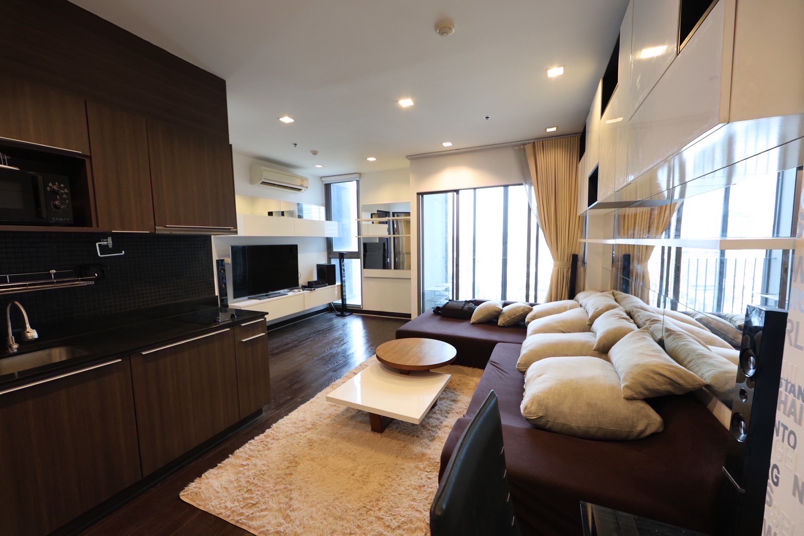 🔥Urgent Sale🔥 Ideo Q Phayathai, Corner Unit, 1 Bedroom, 49 sq.m., 27th Floor, East-facing, Fully Furnished, with Parking Space. 🔥Urgent Sale🔥 Ideo Q Phayathai, Corner Unit, 1 Bedroom, 49 sq.m., 27th Floor, East-facing, Fully Furnished, with Parking Space.