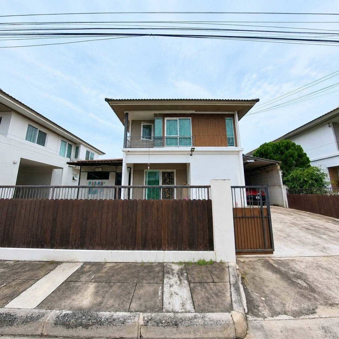Single house for sale, Prueklada Bangna, large area, fully renovated, ready to move in. Single house for sale, Prueklada Bangna, large area, fully renovated, ready to move in.