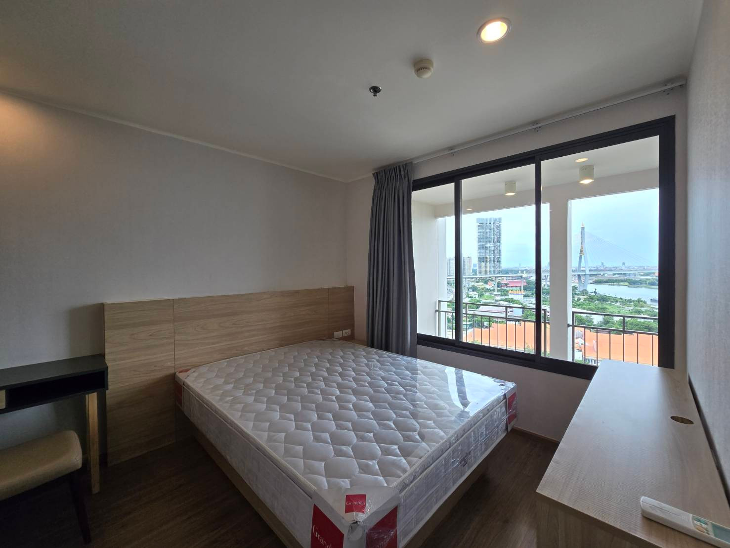 FOR Rent 1  Bed ริมแม่น้ำ พร้อมเฟอร์ตกแต่ง ยู ดีไลท์ เรสซิเดนซ์ รีเวอร์ฟร้อนท์ พระราม 3 วิวแม่น้ำเจ้าพระยา – รูปที่ 3