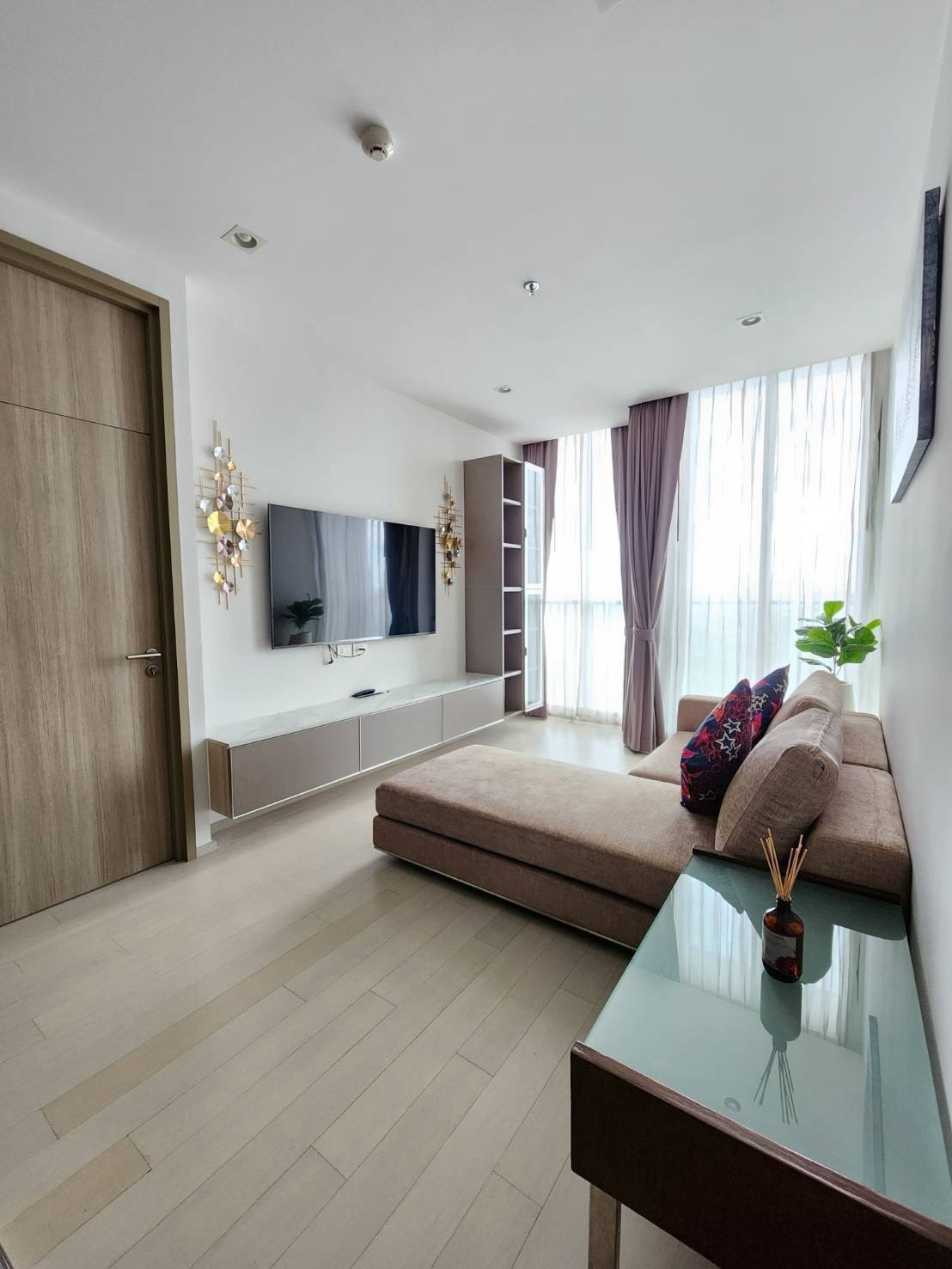  ให้เช่าคอนโด NOBLE เพลินจิต ชั้น 42 | 2 ห้องนอน Fully Furnished พร้อมเข้าอยู่ ทำเลดี เดินทางสะดวกติด BTS เพลินจิต – รูปที่ 2
