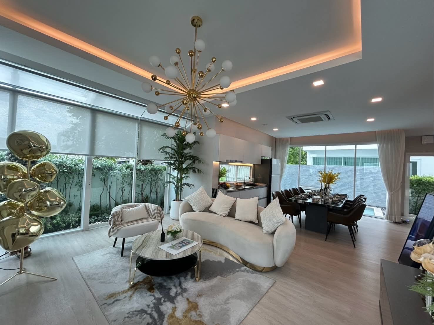 ✨ Modern Luxury style white detached house near Chatuchot with swimming pool in the house ✨ ✨ Modern Luxury style white detached house near Chatuchot with swimming pool in the house ✨
