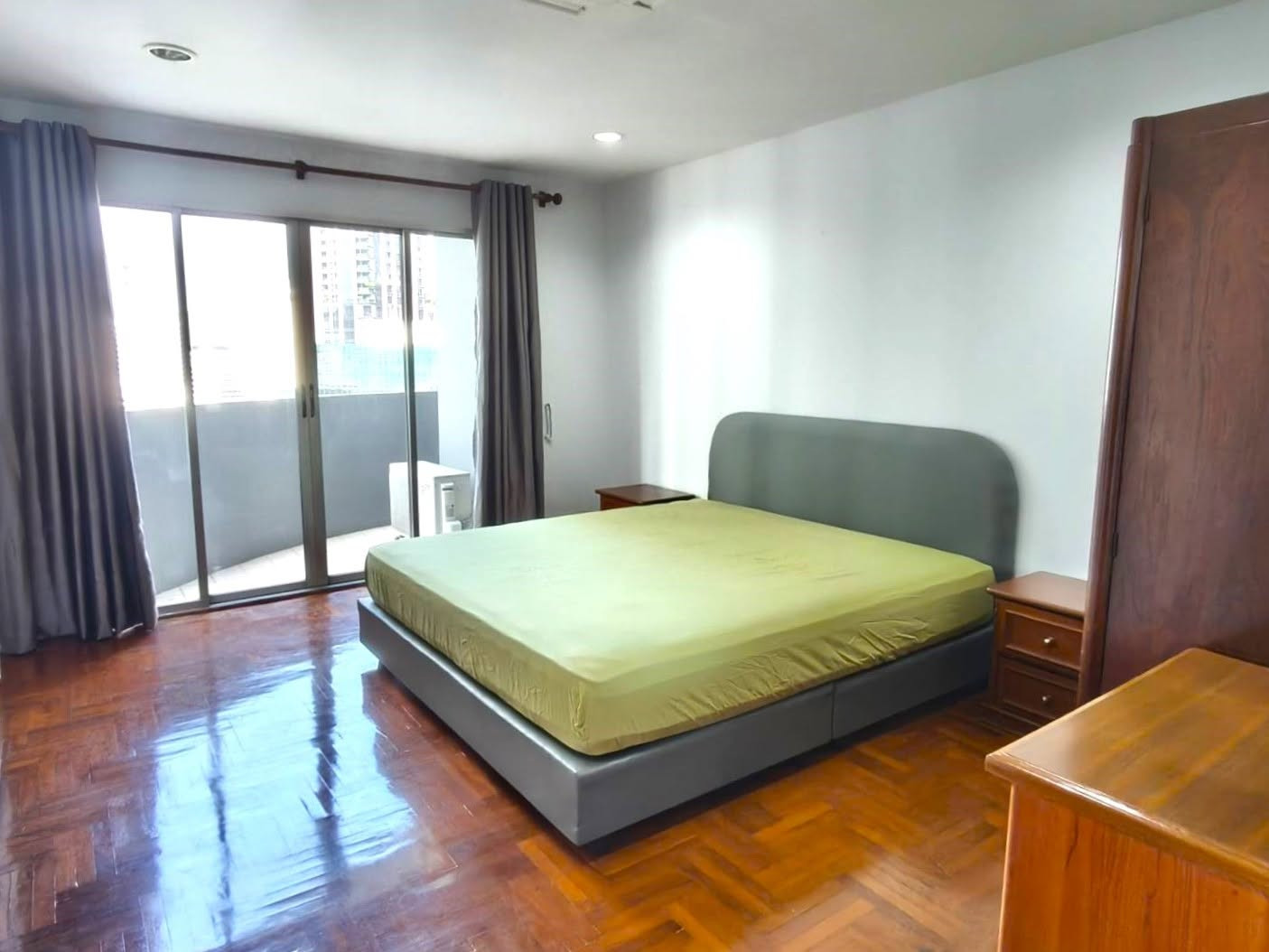 🔥 ให้เช่า คอนโด วิทยุคอมเพล็กซ์  🛏️ 2 ห้องนอน   🚿 2 ห้องน้ำ  🔥 ห้องใหญ่ 81 ตรม. 📍  ใกล้ BTS เพลินจิตประมาณ 800 เมตร – รูปที่ 3