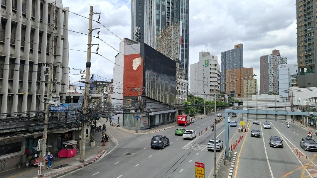ให้เช่าอาคาร Stand Alone | Showroom + Head Office | ดินแดง–อนุสาวรีย์ชัยสมรภูมิ กรุงเทพฯ – รูปที่ 2