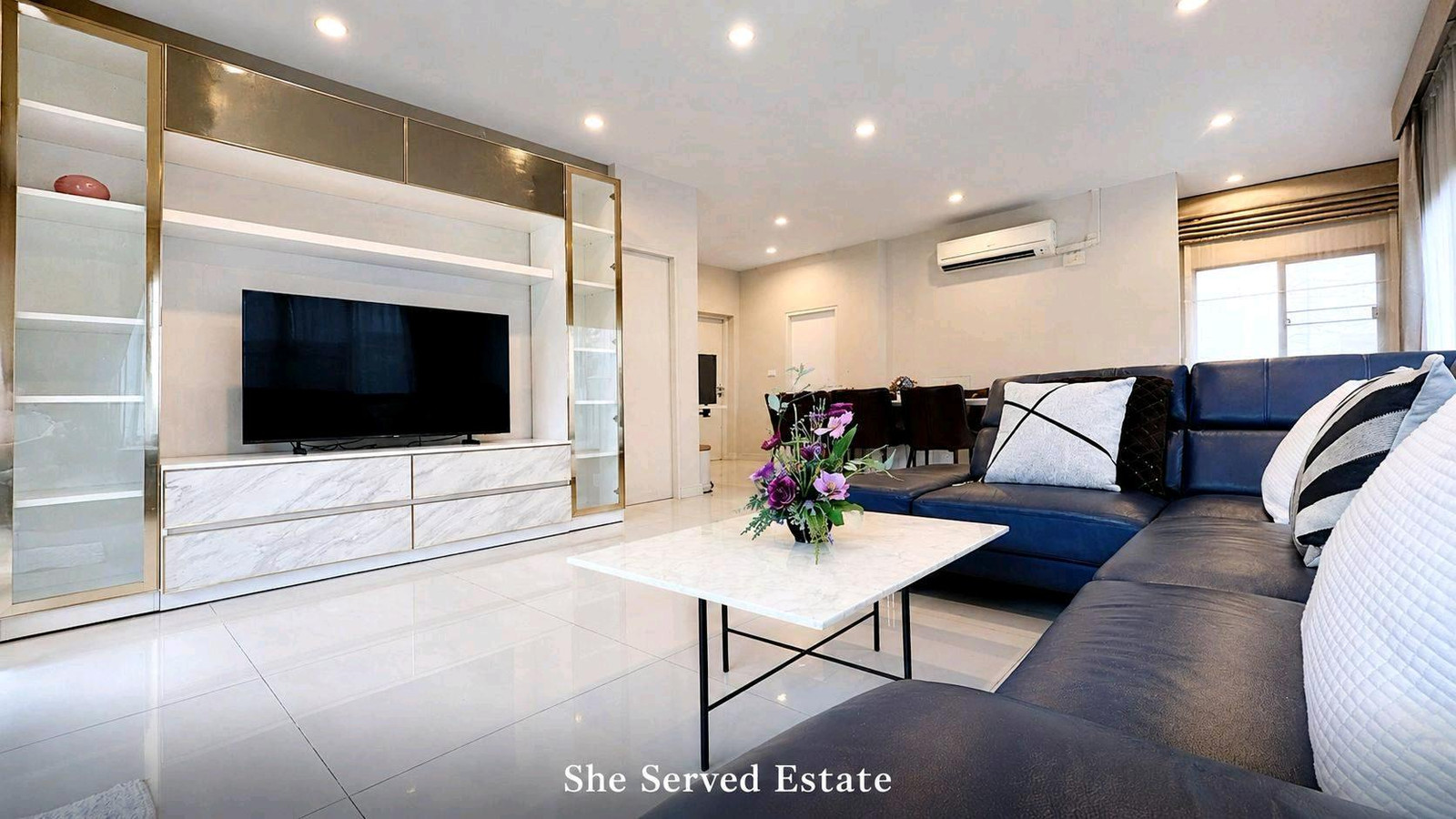For Rent ◈Burasiri Pattanakarn◈ Luxury House Pet Friendly 🐶🐱Garden Side | 5 Bedrooms | 6 Bathrooms |  250 Sq.m. | 62 Sq.wah