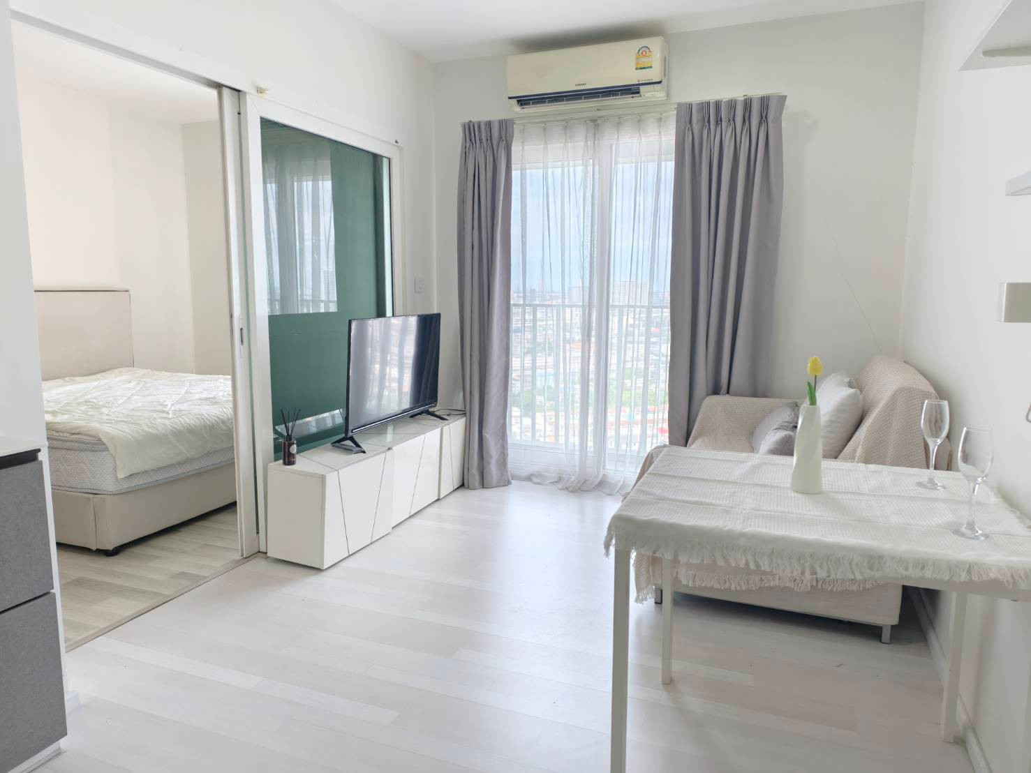 🏙️ For Rent: The Key Sathorn-Charoenraj | High Floor (27th) | 34 sq.m. | Fully Furnished &amp; Ready to Move In!