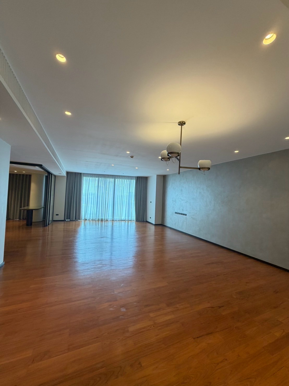 Luxury 3-Bedroom Condo for Sale in Thonglor 16 with 180 Sq.m, A49 Design and Pet-Friendly Living