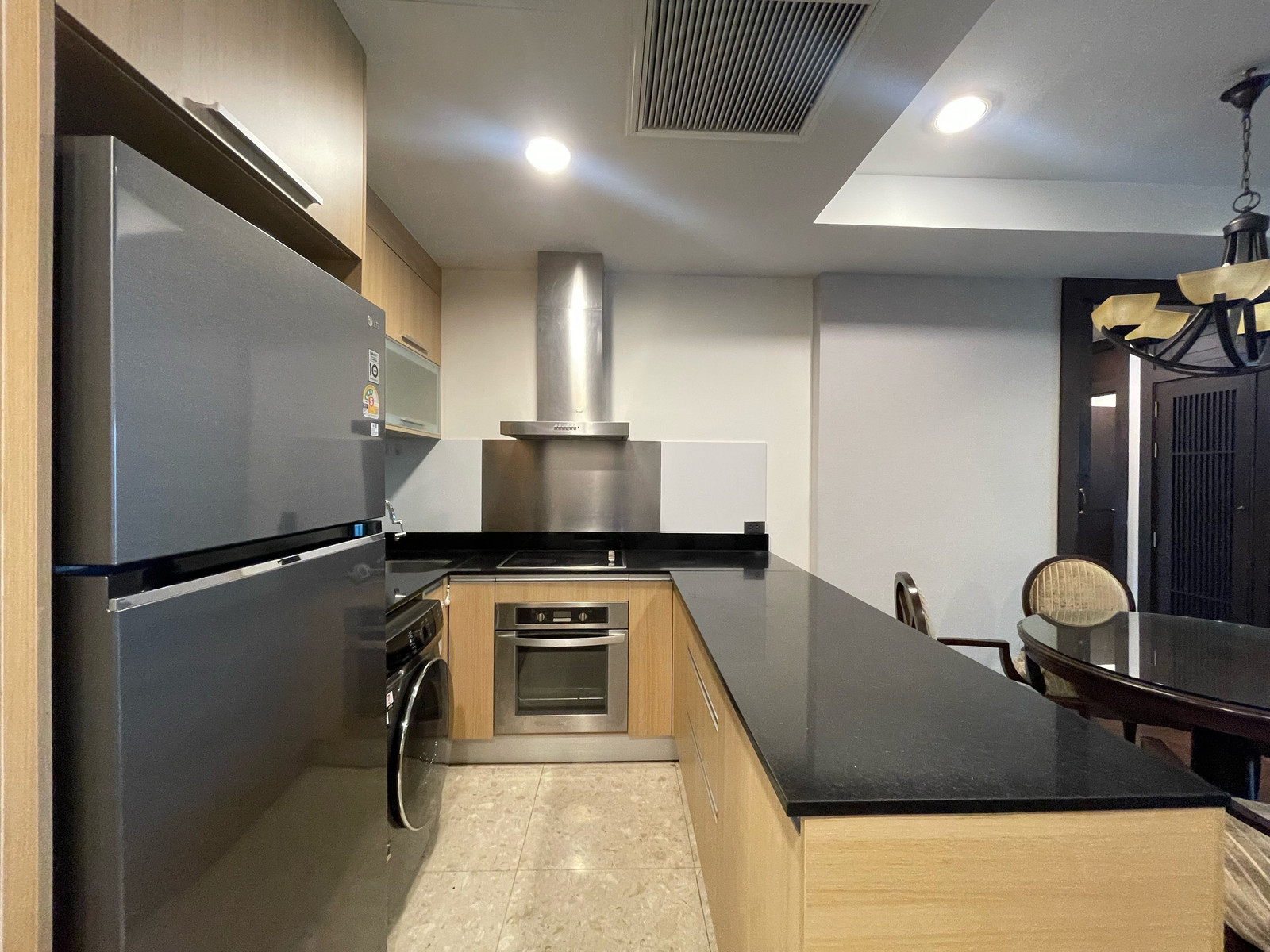 2 bedroom at Sathorn Gardens available for rent – รูปที่ 4