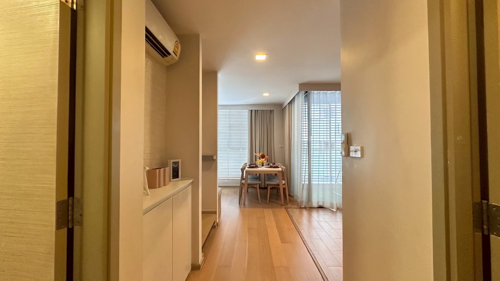 🔥For Rent Now🔥 Liv@49, 2 Bedrooms, 2 Bathrooms, 82 sq.m., 7th Floor, Ready to Move In ✨ Spacious 2-bedroom, 2-bathroom unit in a prime Sukhumvit location near BTS Thonglor. Ideal for families, couples, or those seeking spacious living areas. Fully furnish