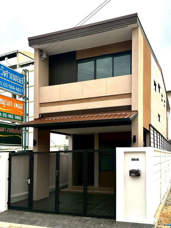 บ้านเดี่ยว 2 ชั้น แจ้งวัฒนะ-ปากเกร็ด / 4 ห้องนอน (ขาย), Two-story detached house, Chaengwattana-Pak Kret area / 4 Bedrooms (FOR SALE) FAIR073