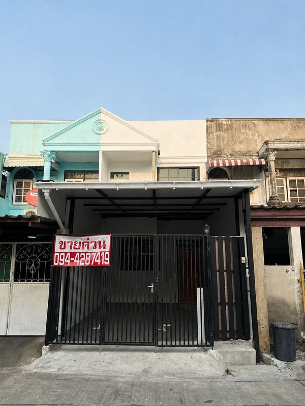 🏠 เจ้าของขายเอง 🏠 รีโนเวทใหม่ทั้งหลัง ทาวน์โฮม 2 ชั้น ซอยอ่อนนุช 44 | เดินแค่ 50 เมตร ถึง 7-11 | · ห่าง BTS บางจาก แค่ 2.9 กม.