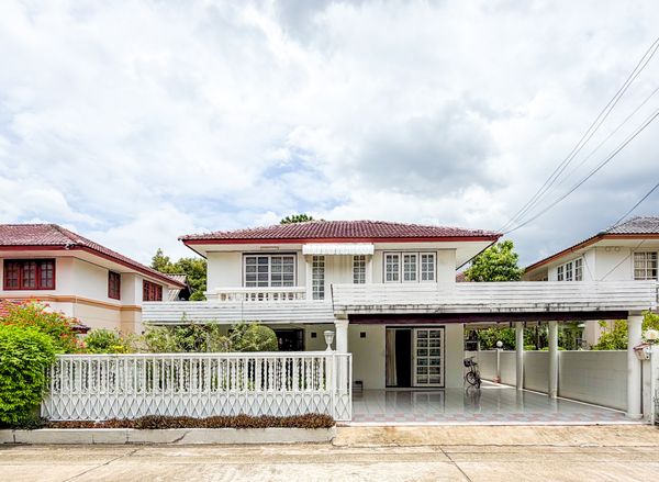 กำเงินมา 5 ล้าน ได้บ้านเดี่ยวทำเลสาย 1 สภาพดี 🔥 บ้านเดี่ยว สวนผัก 44 / 3 ห้องนอน (ขาย), Single House Suan Phak 44 / 3 Bedrooms (FOR SALE) BALL437
